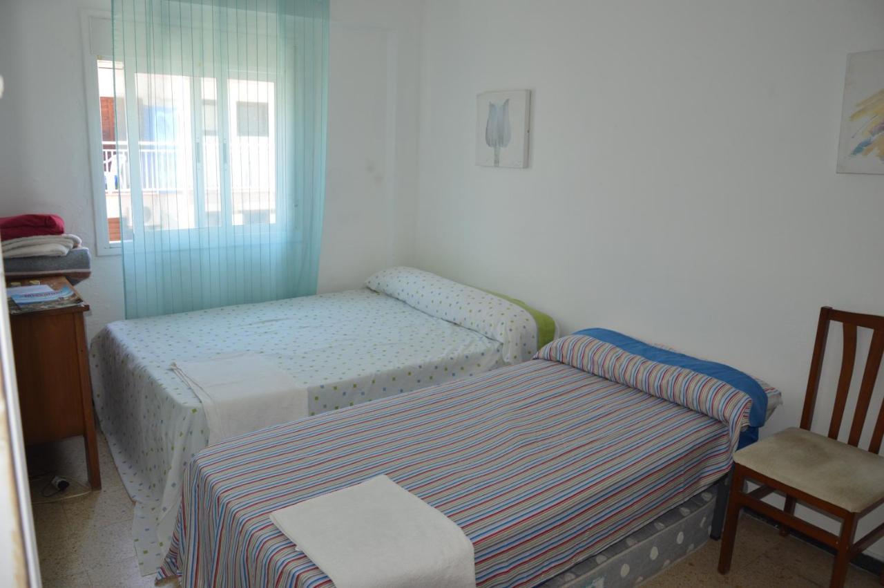 Habitaciones Compartidas En Un Apartamento سالو المظهر الخارجي الصورة