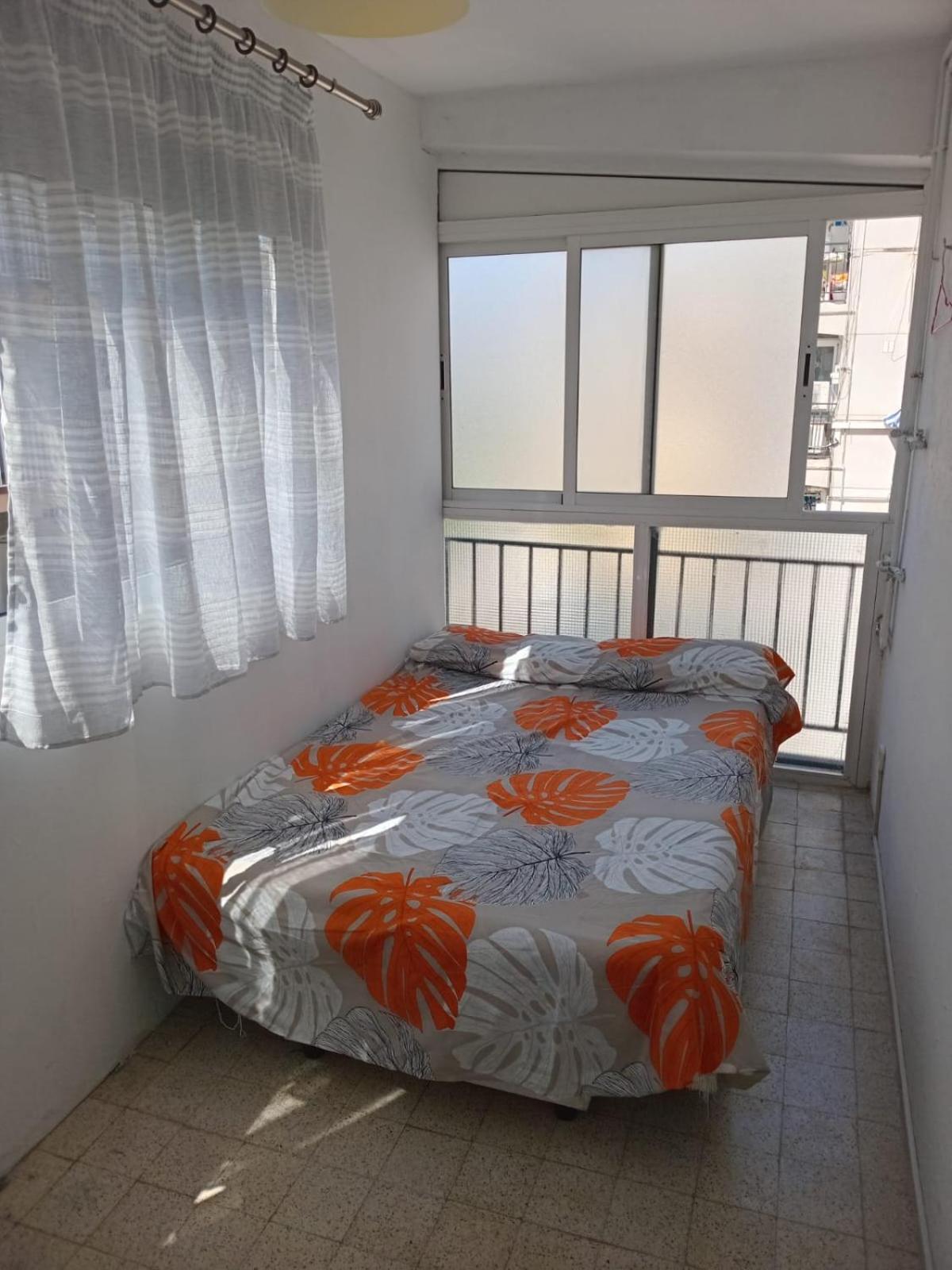 Habitaciones Compartidas En Un Apartamento سالو المظهر الخارجي الصورة