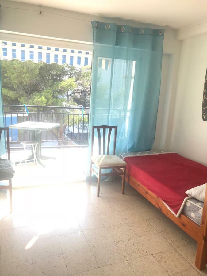Habitaciones Compartidas En Un Apartamento سالو المظهر الخارجي الصورة