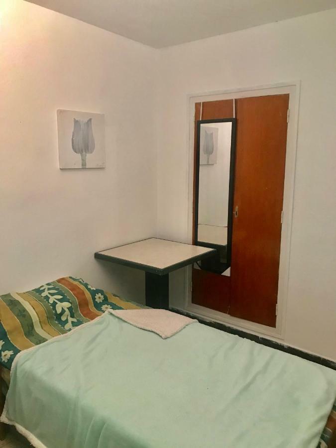 Habitaciones Compartidas En Un Apartamento سالو المظهر الخارجي الصورة
